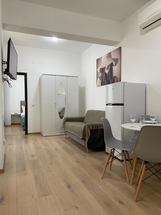 City Center Glam Apartments Palas 雅西 外观 照片