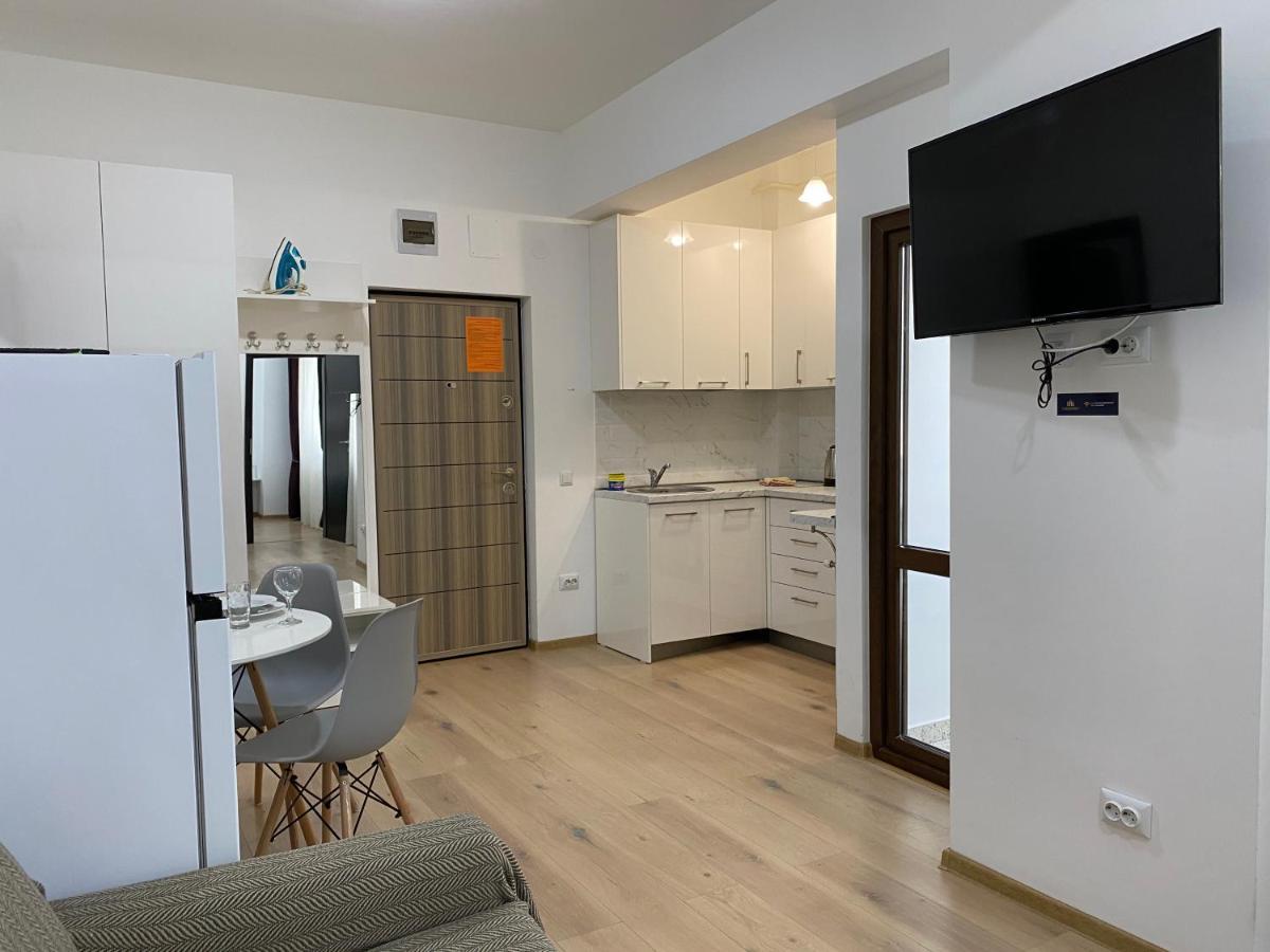 City Center Glam Apartments Palas 雅西 外观 照片
