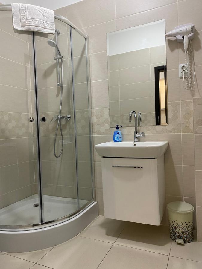 City Center Glam Apartments Palas 雅西 外观 照片